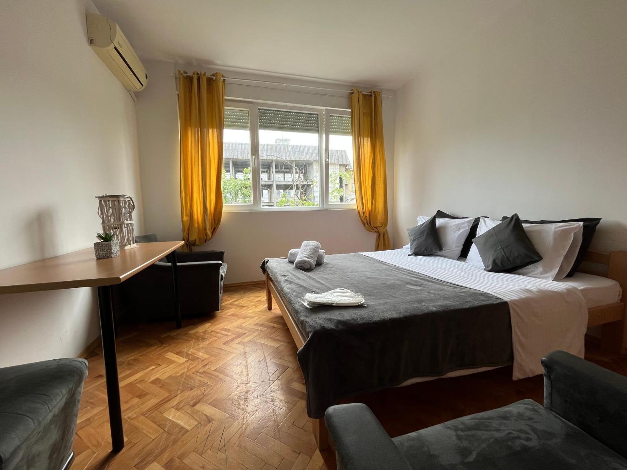 Central M - 5 Apartments Skopje Exteriér fotografie